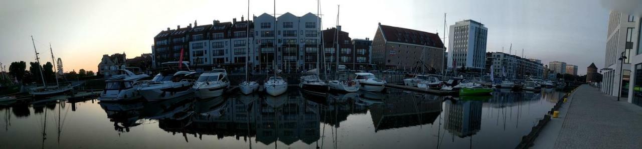 3-Rooms Apartment With Balcony By The Oldtown Gdansk Bagian luar foto