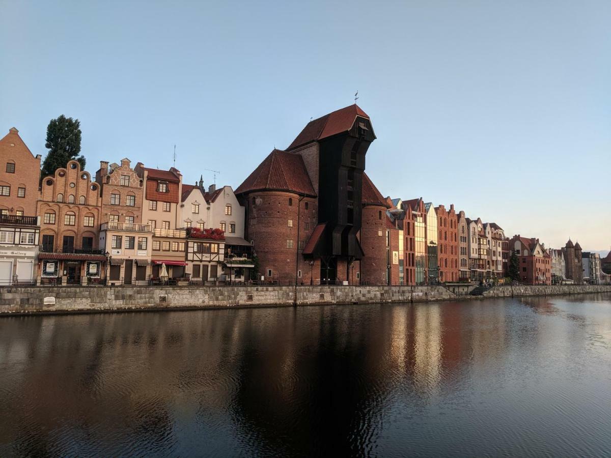 3-Rooms Apartment With Balcony By The Oldtown Gdansk Bagian luar foto
