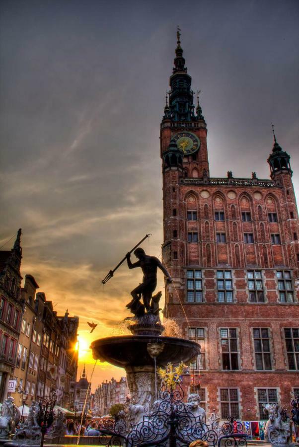 3-Rooms Apartment With Balcony By The Oldtown Gdansk Bagian luar foto