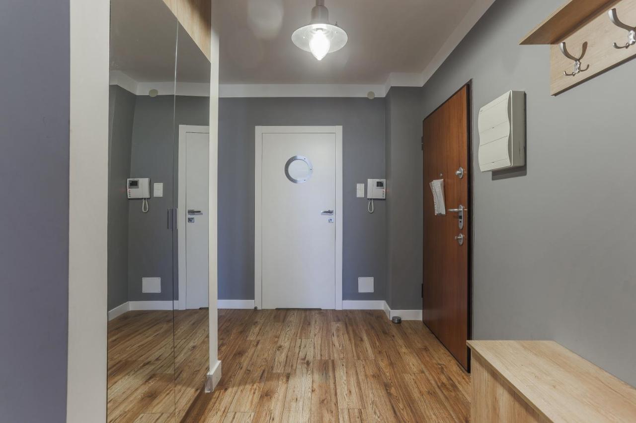 3-Rooms Apartment With Balcony By The Oldtown Gdansk Bagian luar foto