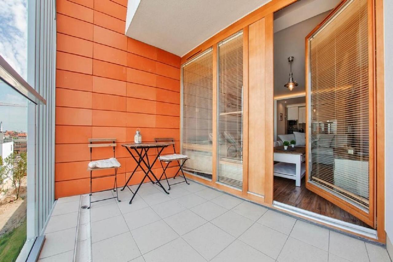 3-Rooms Apartment With Balcony By The Oldtown Gdansk Bagian luar foto